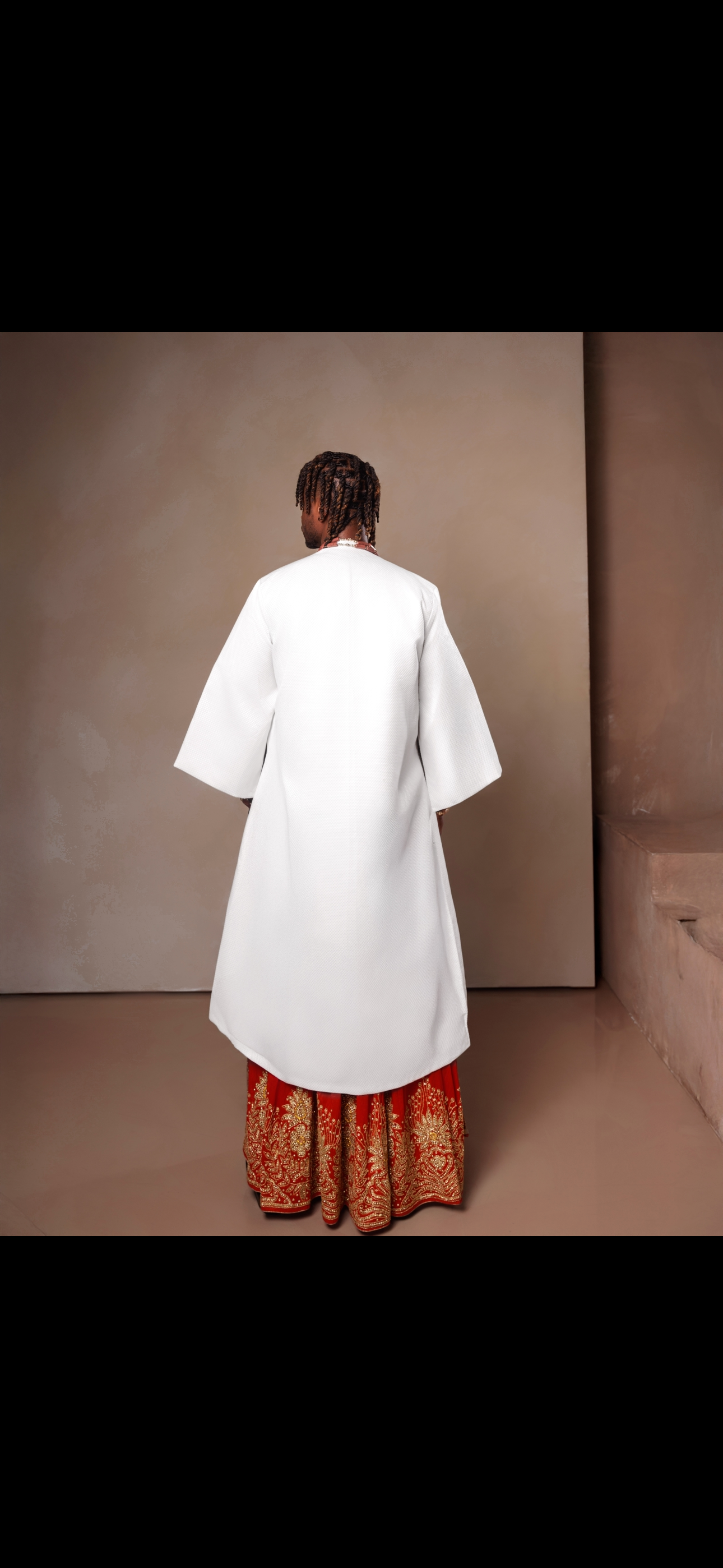 White and red George traditional kimono