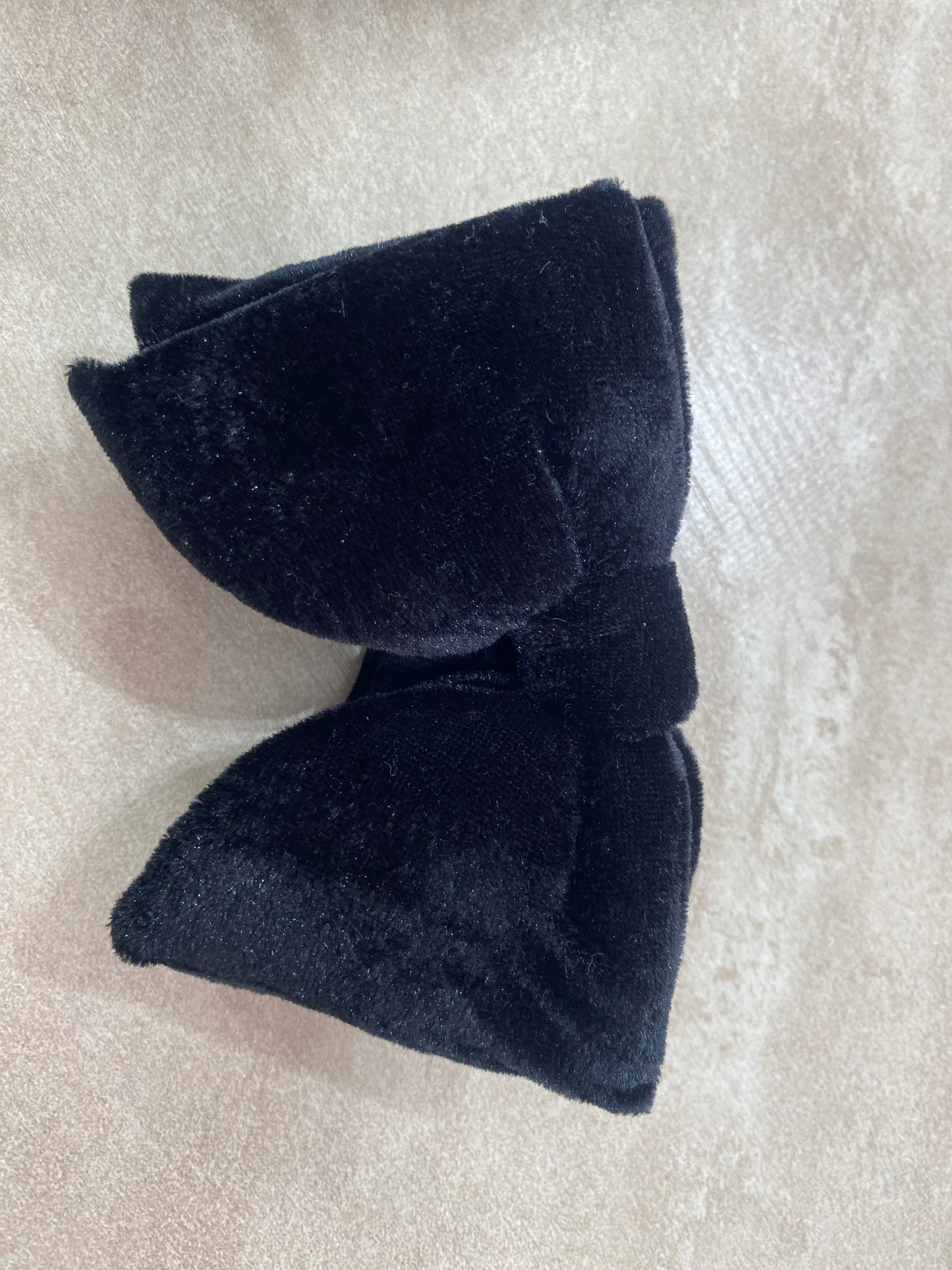 Black Velvet Butterfly Bow Tie