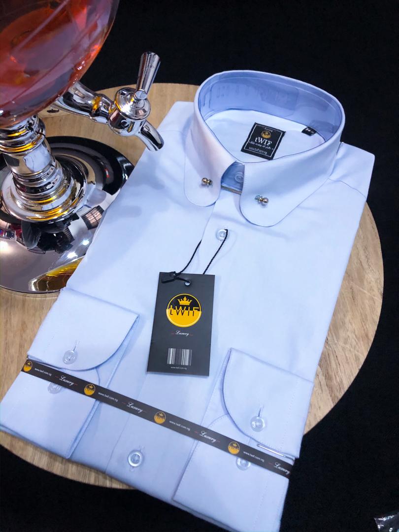 Light blue classic club collar shirt