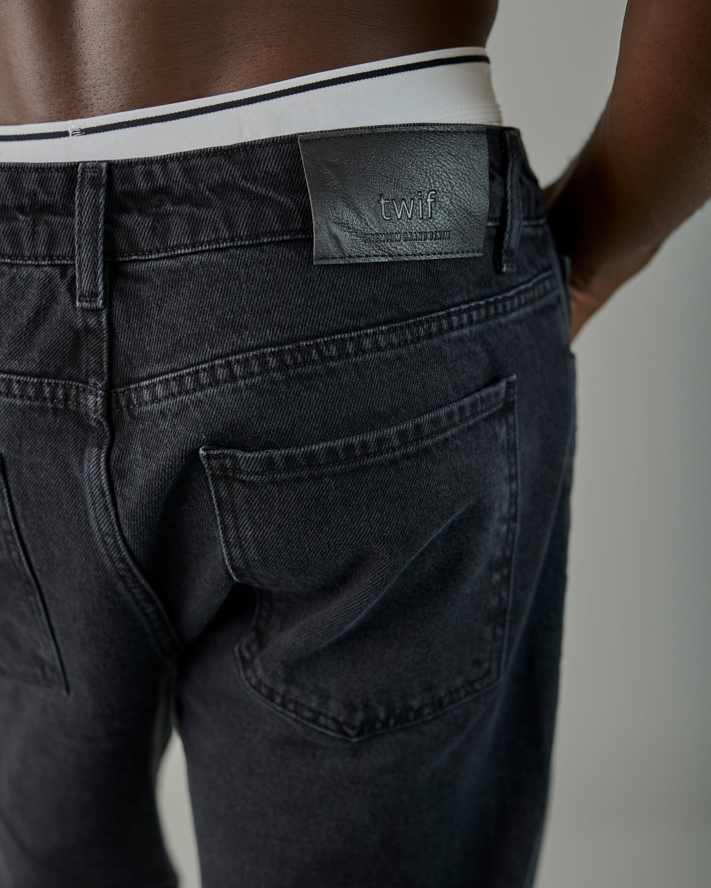 Black wide leg jeans