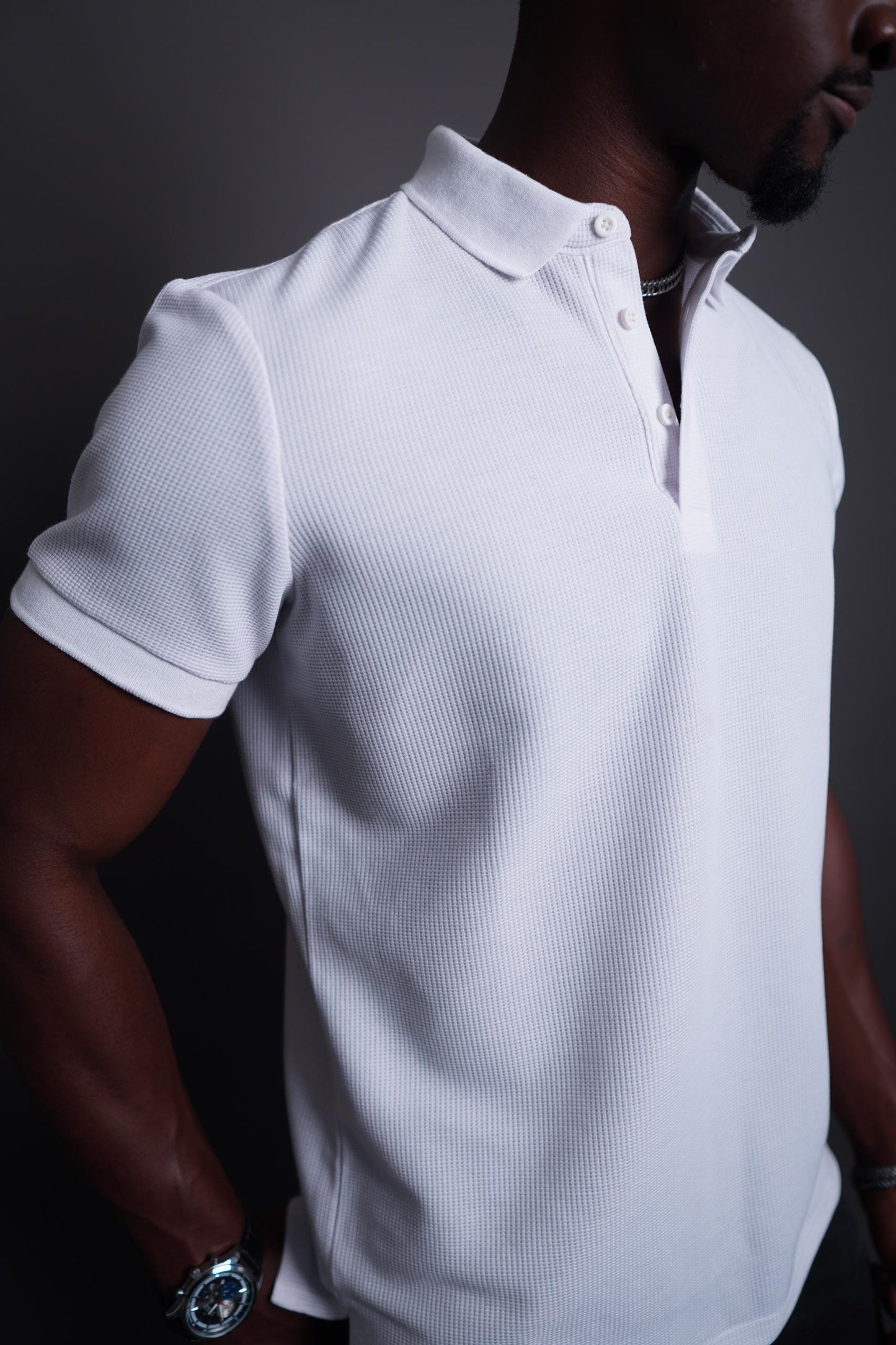 White knitted polo with Buttons