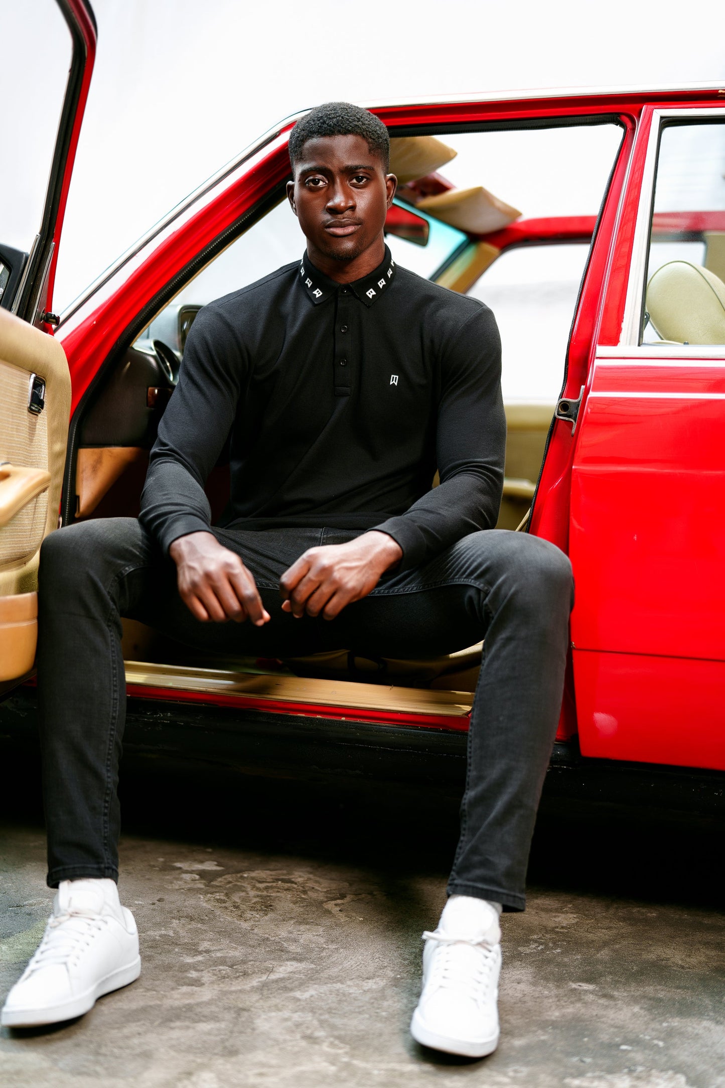 🎁 Black signature long sleeve polo (100% off)