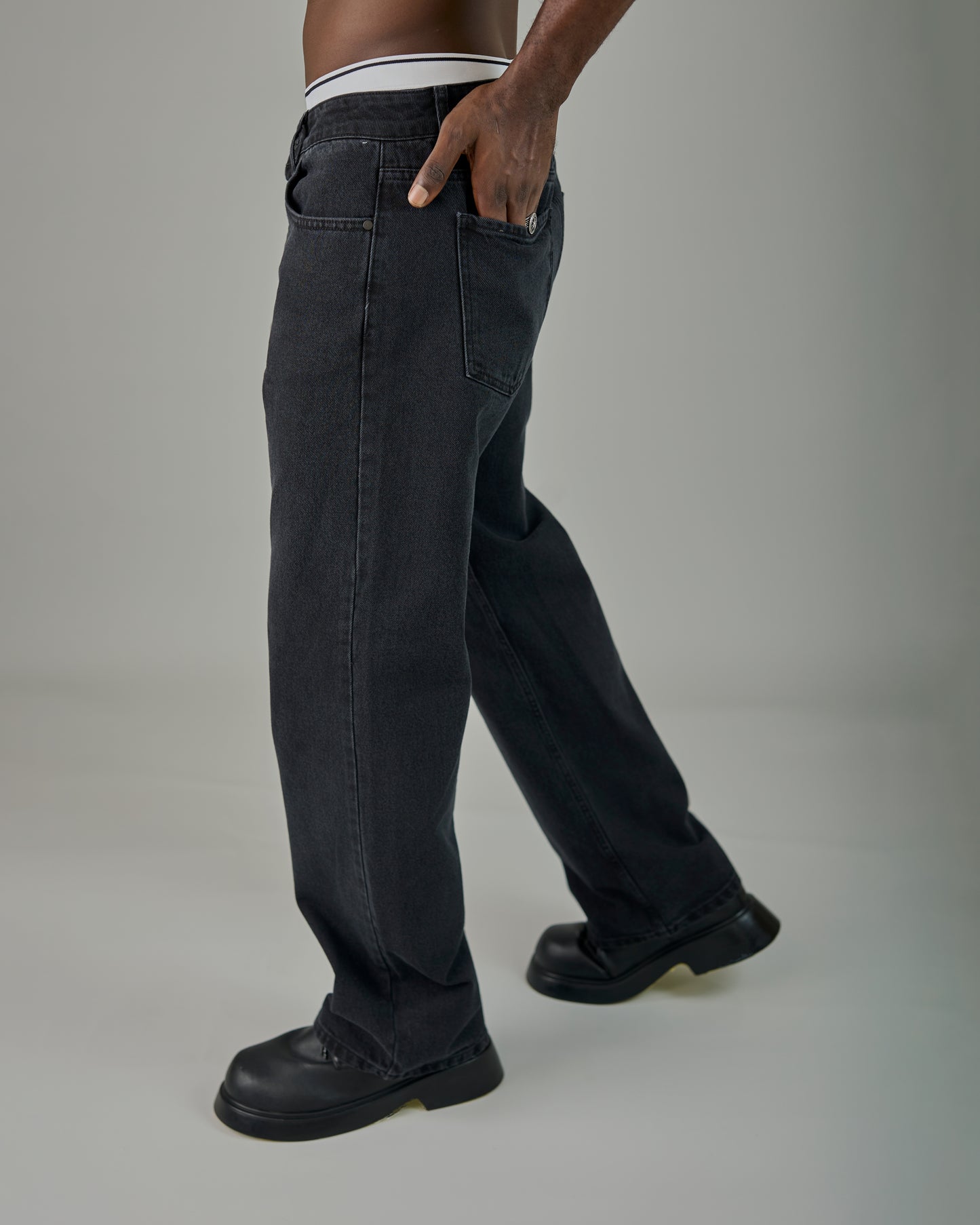 Black wide leg jeans