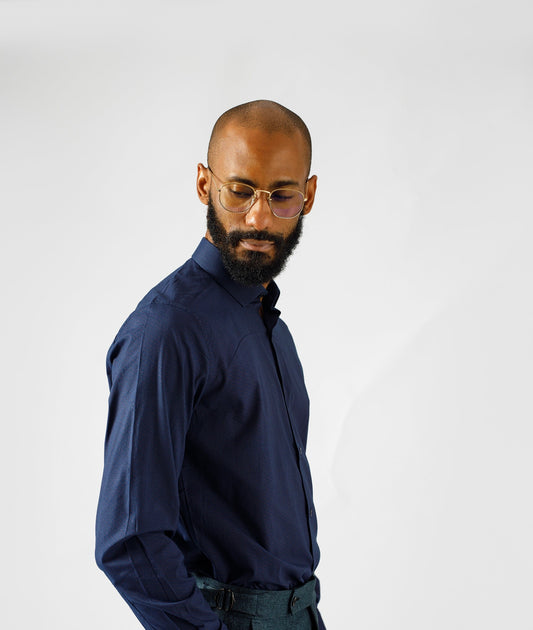 🎁 Navy blue dotted long sleeve shirt. (100% off)